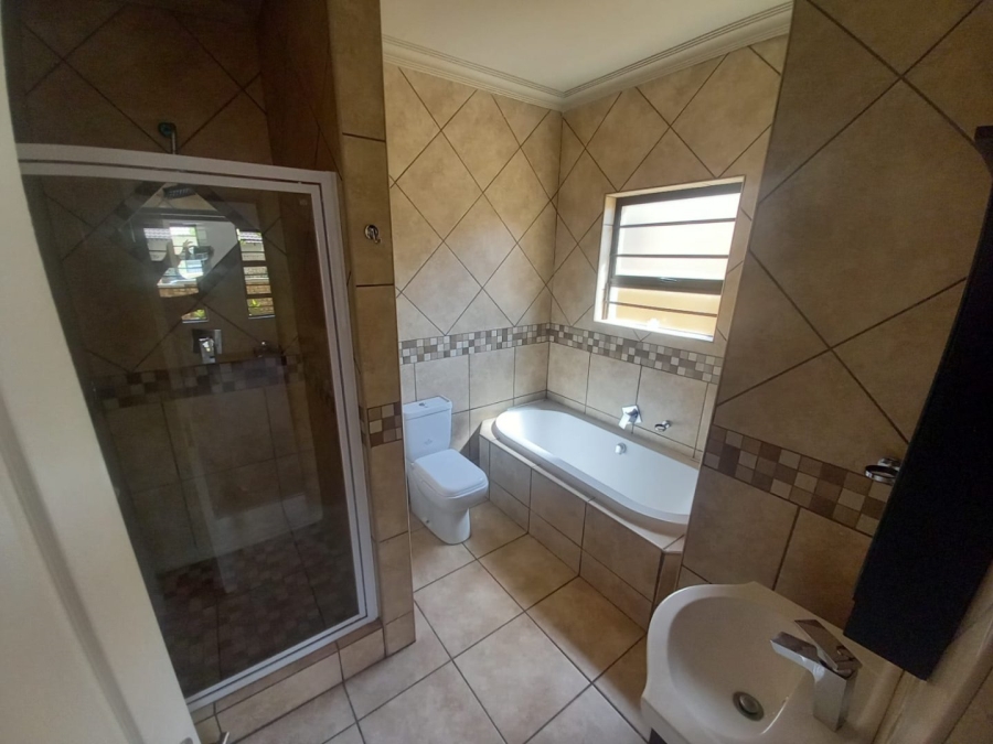 3 Bedroom Property for Sale in Shellyvale Free State